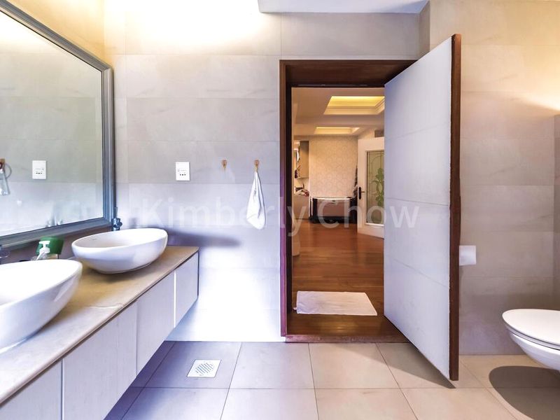 6 Bed Bungalow (Landed) for Sale in  Chiltern Park - Image 11