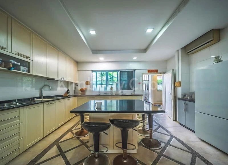 6 Bed Bungalow (Landed) for Sale in  Chiltern Park - Image 13