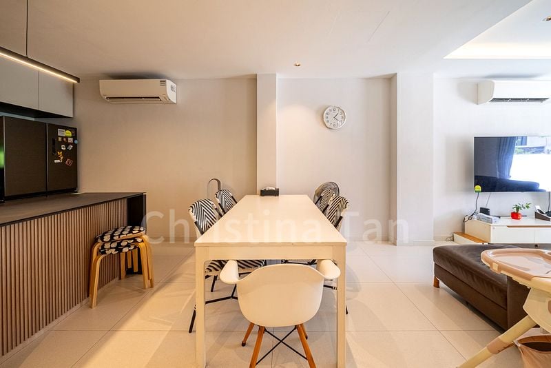 4 Bed Terraced House (Landed) for Sale in  Jalan Kayu Estate - Image 5