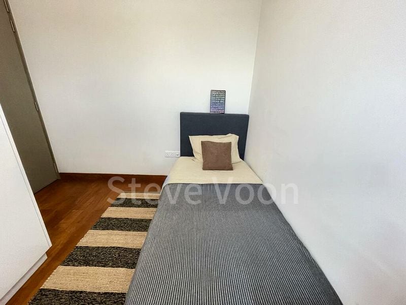 Common Room (Condo) for Rent in 183 Longhaus - Image 11