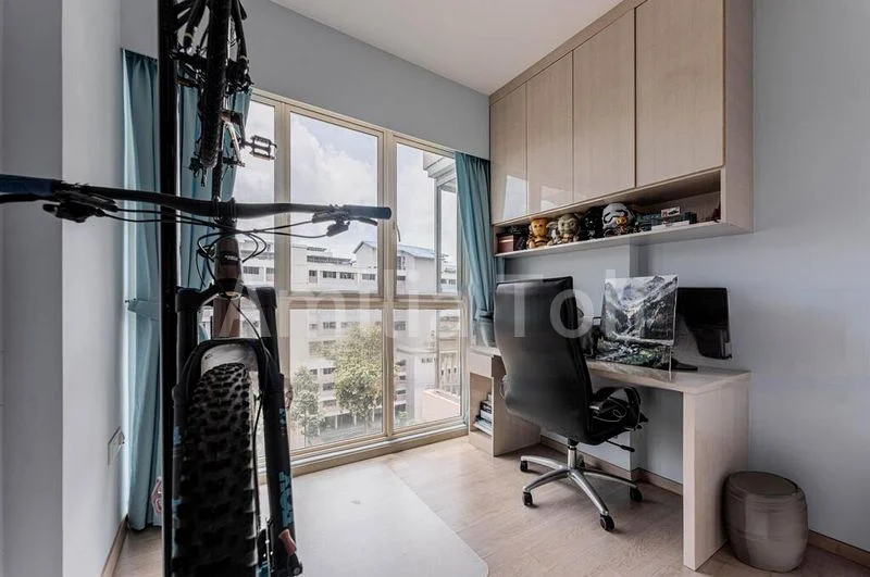 3 Bed Executive Condo for Sale in  Watercolours - Image 4