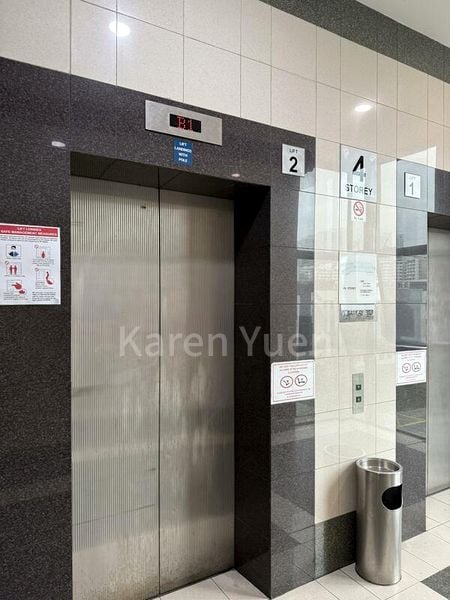 Light Industrial (B1) for Rent: Midview Building - Image 2