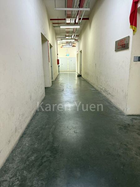 Light Industrial (B1) for Rent: Midview Building - Image 5