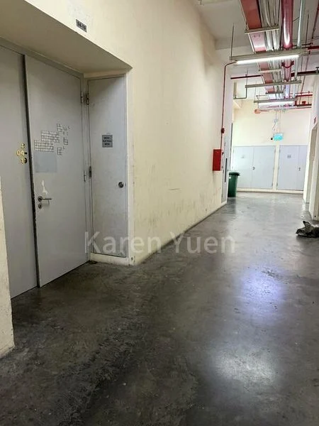 Light Industrial (B1) for Rent: Midview Building - Image 3