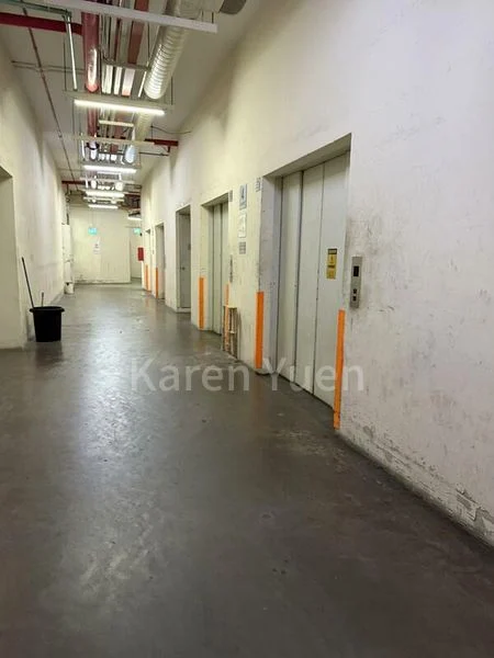 Light Industrial (B1) for Rent: Midview Building - Image 1