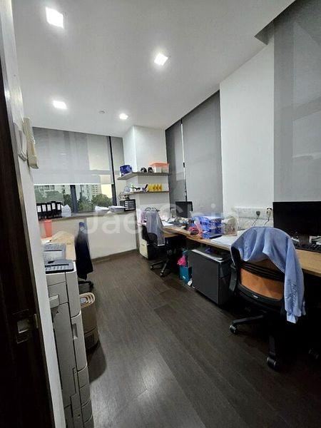 Light Industrial (B1) for Rent: Midview City - Image 6