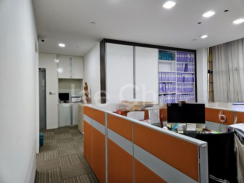 Light Industrial (B1) for Rent: Midview City - Image 8