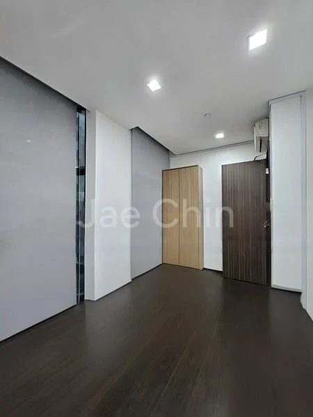 Light Industrial (B1) for Rent: Midview City - Image 2