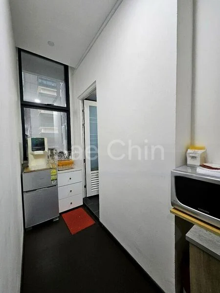 Light Industrial (B1) for Rent: Midview City - Image 10