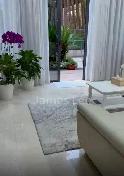 4 Bed Terraced House (Landed) for Rent in  Sunrise Gardens - Image 4