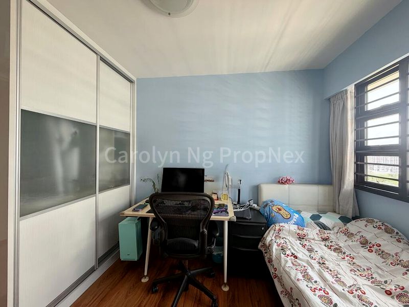5 Room (5I) HDB for Sale in  293C Compassvale Crescent - Image 6
