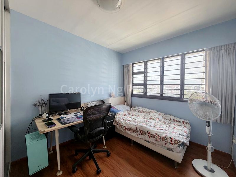 5 Room (5I) HDB for Sale in  293C Compassvale Crescent - Image 5