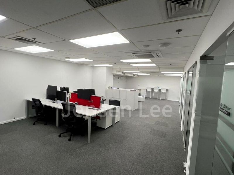 Office for Rent: International Plaza - Image 3