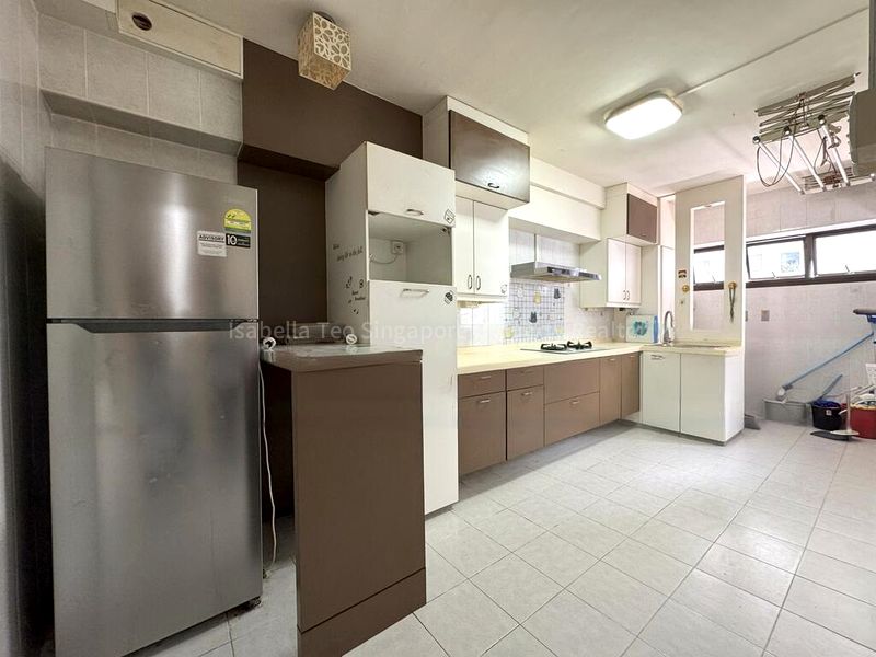 5 Room (5I) HDB for Sale in 179 Yung Sheng Road - Image 3