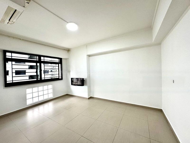 5 Room (5I) HDB for Sale in 179 Yung Sheng Road - Image 18