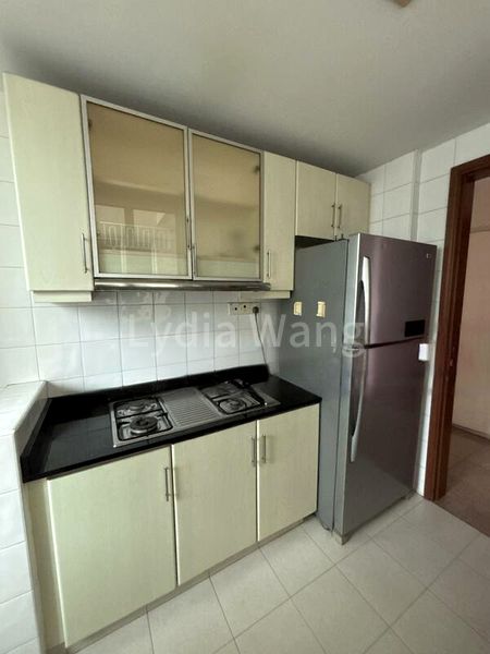 Common Room (Condo) for Rent in  Papillon - Image 5