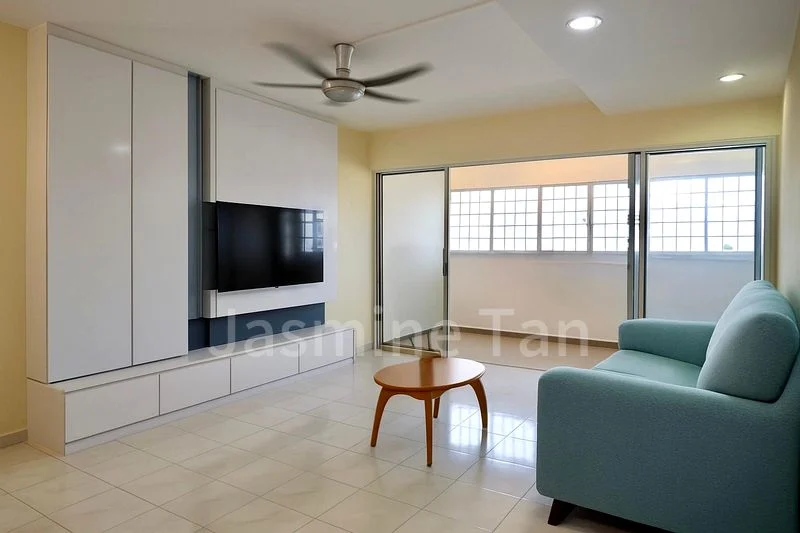 Executive HDB for Sale in 614 Yishun Street 61 - Image 1