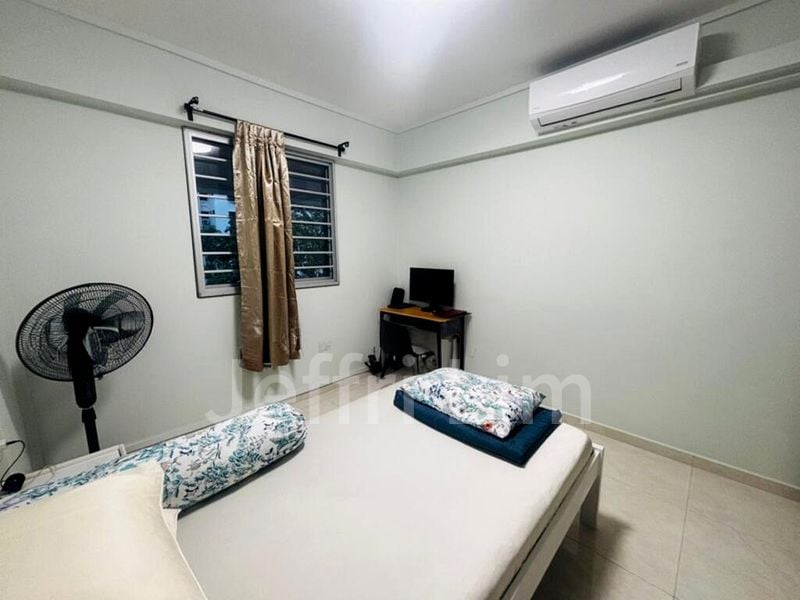 Common Room (HDB) for Rent in 704 West Coast Road - Image 1