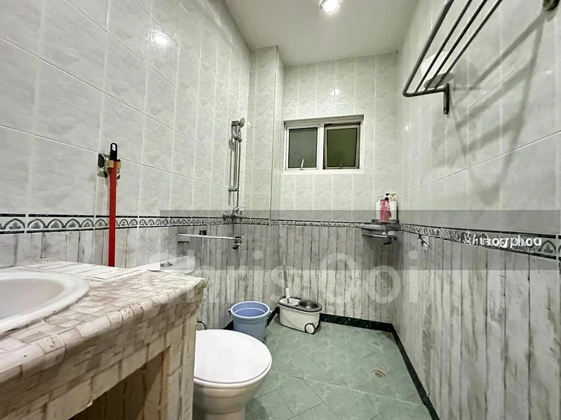 10 Bed Corner Terrace (Landed) for Sale in  Sembawang Hills Estate - Image 10