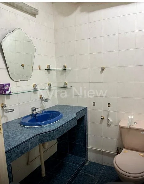 Master Room (HDB) for Rent in 14A Lorong 7 Toa Payoh - Image 4