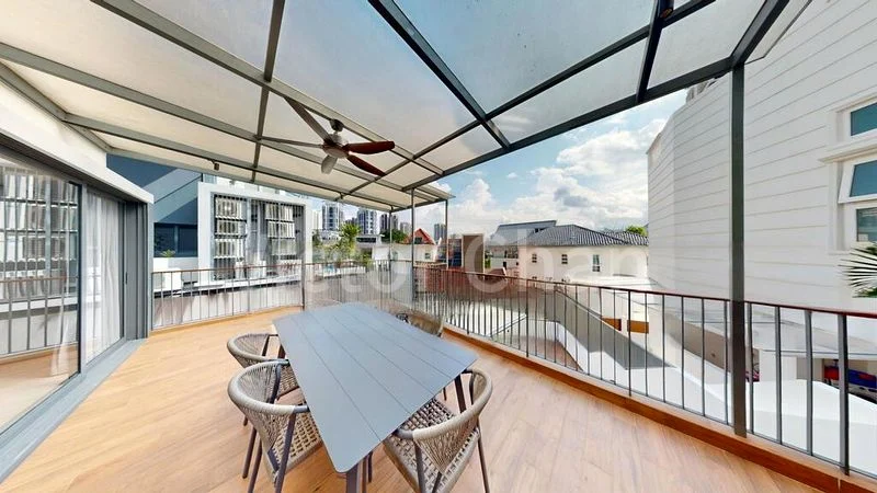 5 Bed Semi-Detached House (Landed) for Sale in  Lucky Court - Image 4