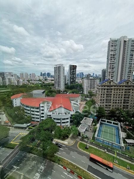 Room (Condo) for Rent in  The Huntington - Image 5