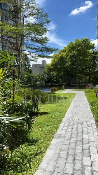 1 Bed Condo for Rent in  Thomson Terrace - Image 8