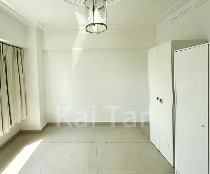 4 Bed Apartment (Condo) for Rent in  Lucky Plaza - Image 8