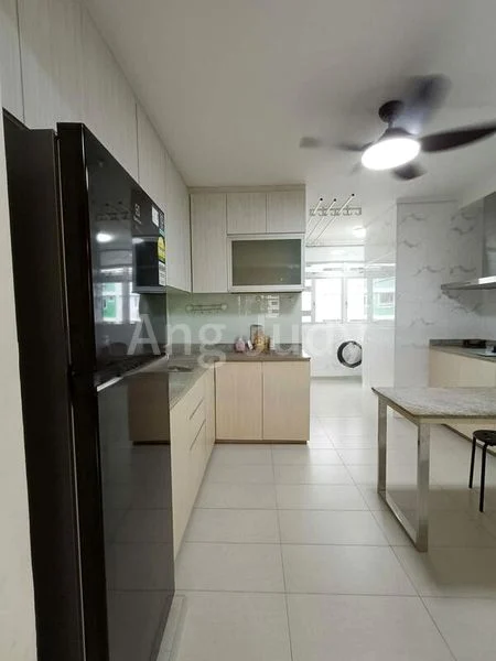 5 Room (5A) HDB for Rent in  530 Serangoon North Avenue 4 - Image 2
