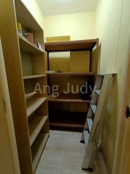 5 Room (5A) HDB for Rent in  530 Serangoon North Avenue 4 - Image 4