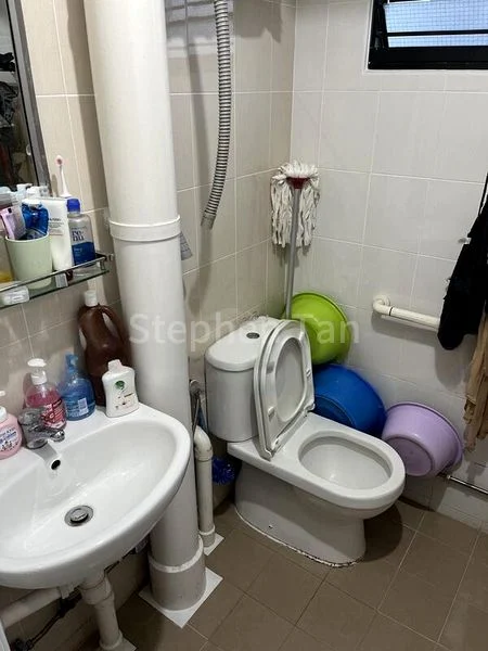 Common Room (HDB) for Rent in  230 Ang Mo Kio Avenue 3 - Image 3