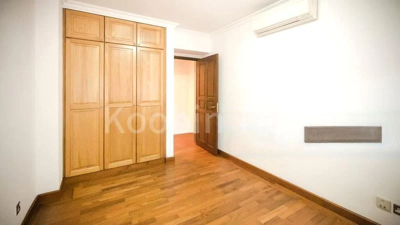 3 Bed Condo for Rent in  Hullet Rise - Image 7
