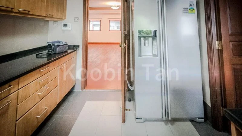 3 Bed Condo for Rent in  Hullet Rise - Image 11