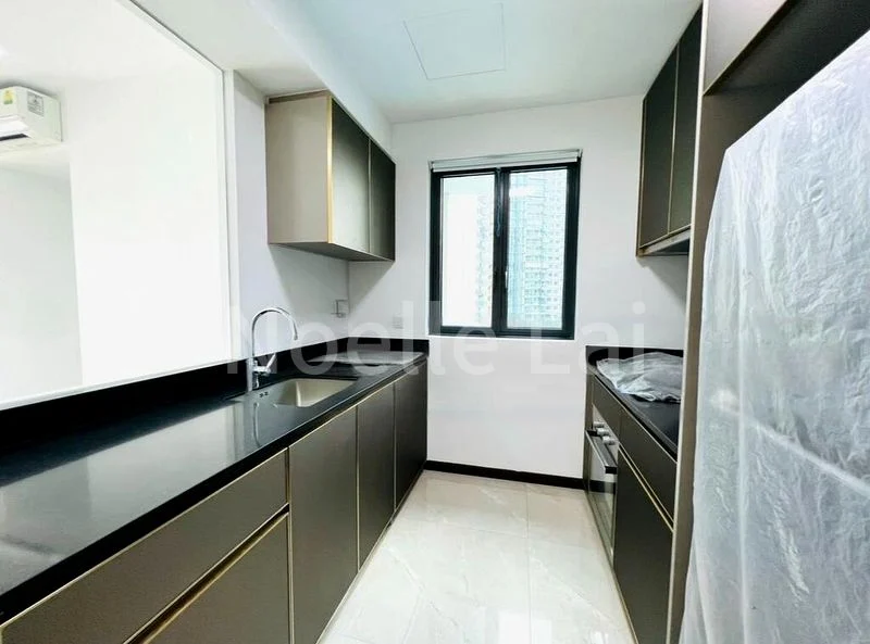 3 Bed Condo for Sale in  Normanton Park - Image 5