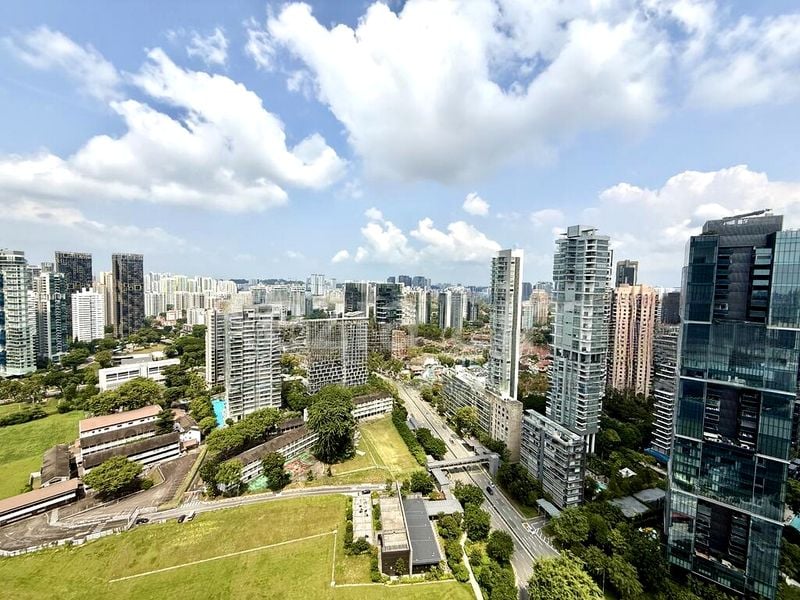 4 Bed Condo for Rent in  The Orchard Residences - Image 6