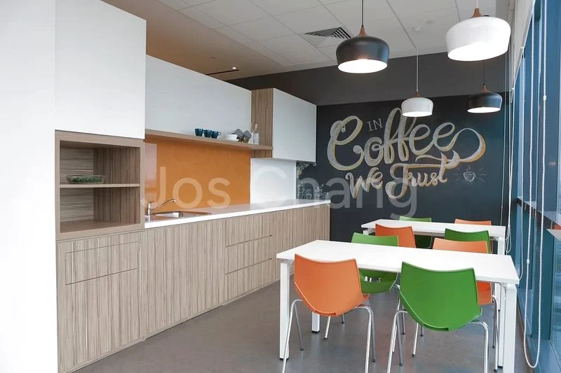 Office for Rent: Vision Exchange - Image 3