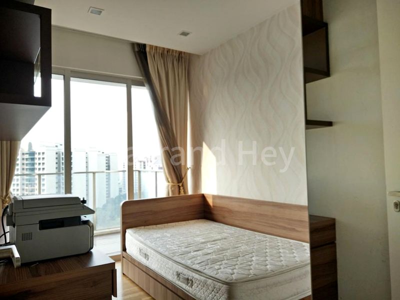 2 Bed Apartment (Condo) for Rent in  The Centris - Image 4
