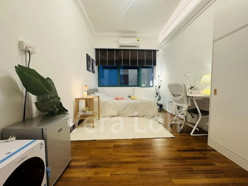 7 Bed Terraced House (Landed) for Rent in  Kew Vale - Image 3