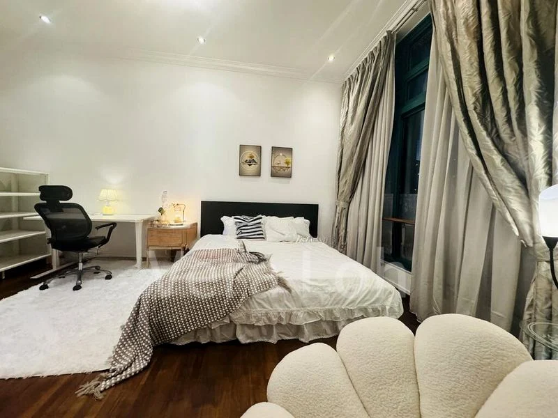 7 Bed Terraced House (Landed) for Rent in  Kew Vale - Image 4