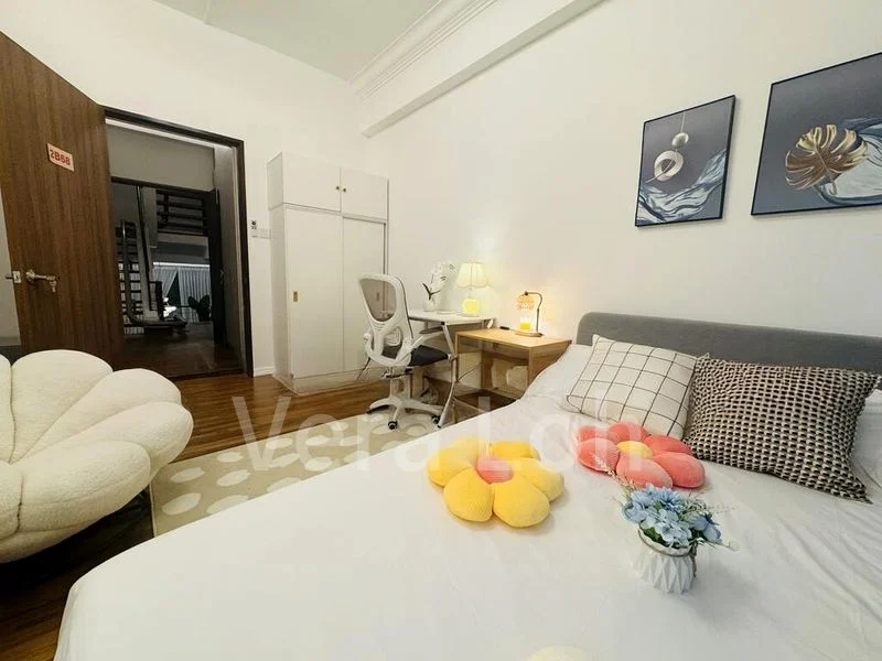 7 Bed Terraced House (Landed) for Rent in  Kew Vale - Image 9