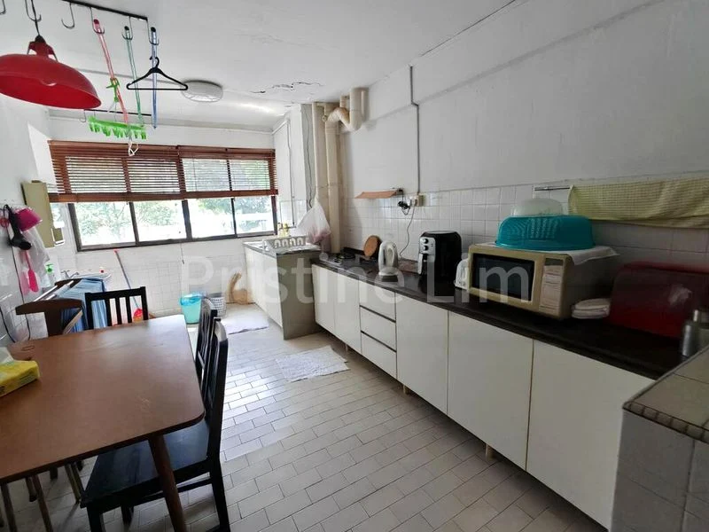 Shop / Shophouse for Sale: Medical clinic in Woodlands, near Marsiling MRT! Suitable for GP & Dental - Image 6