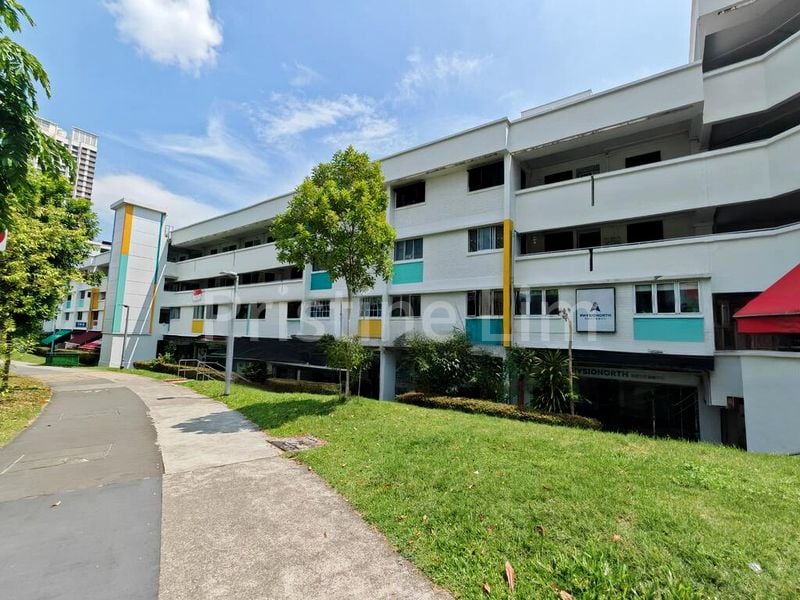 Shop / Shophouse for Sale: Medical clinic in Woodlands, near Marsiling MRT! Suitable for GP & Dental - Image 2