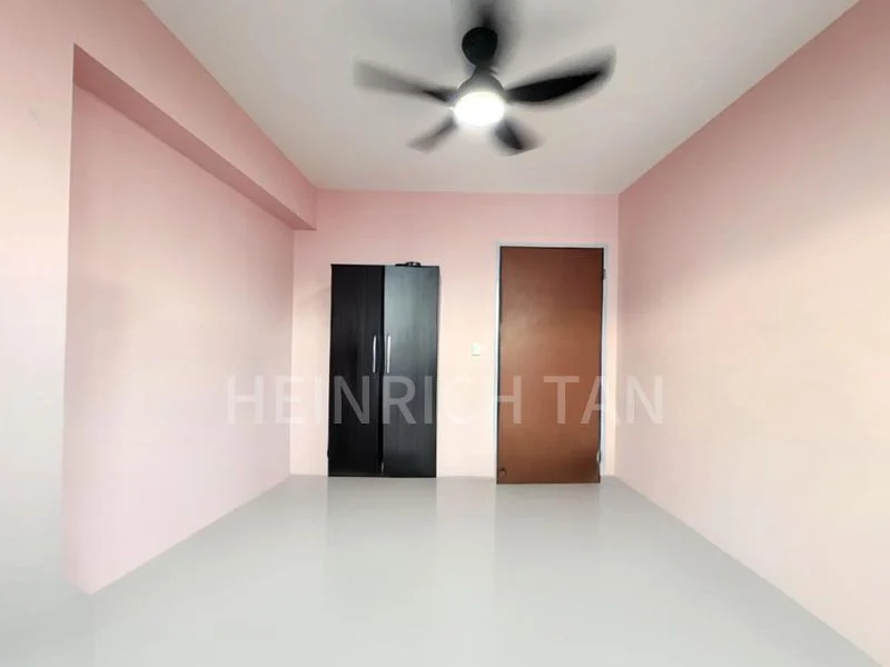 Common Room (HDB) for Rent in  548A Segar Road - Image 3