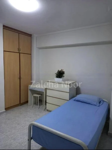 Room (HDB) for Rent in  145 Pasir Ris Street 11 - Image 4