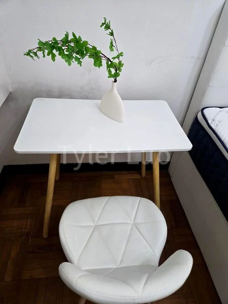 Common Room (Condo) for Rent in Fook Hai Building - Image 4