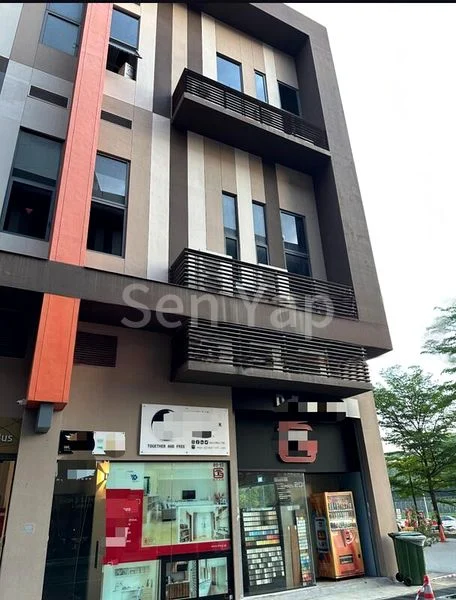 Light Industrial (B1) for Rent: Popular Showroom, Warehouse & Production Space - Image 1