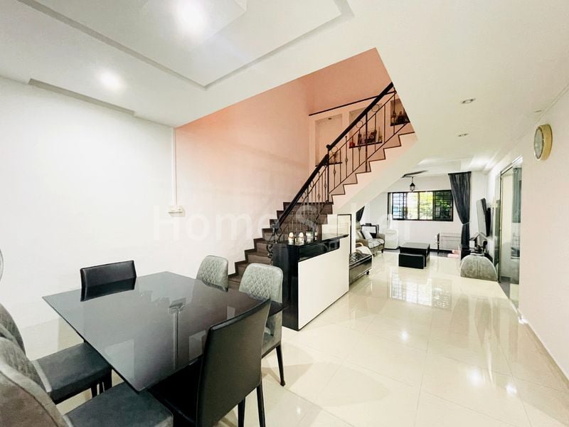 Maisonette HDB for Sale in 636 Woodlands Ring Road - Image 3