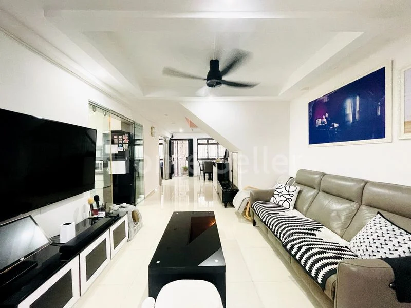 Maisonette HDB for Sale in 636 Woodlands Ring Road - Image 2