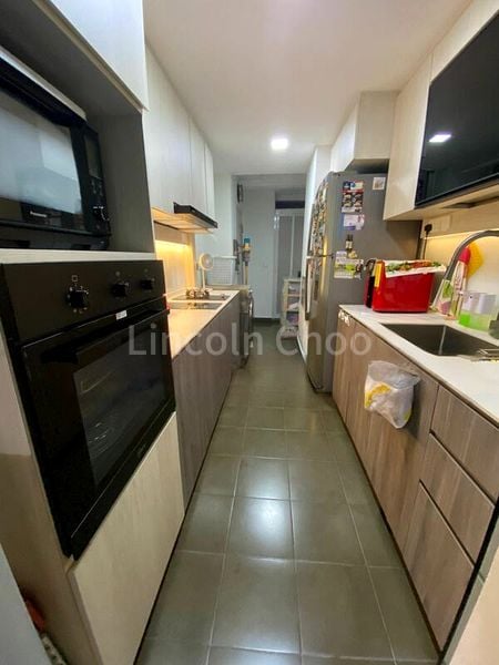 3 Bed Condo for Sale in  The Calrose - Image 14