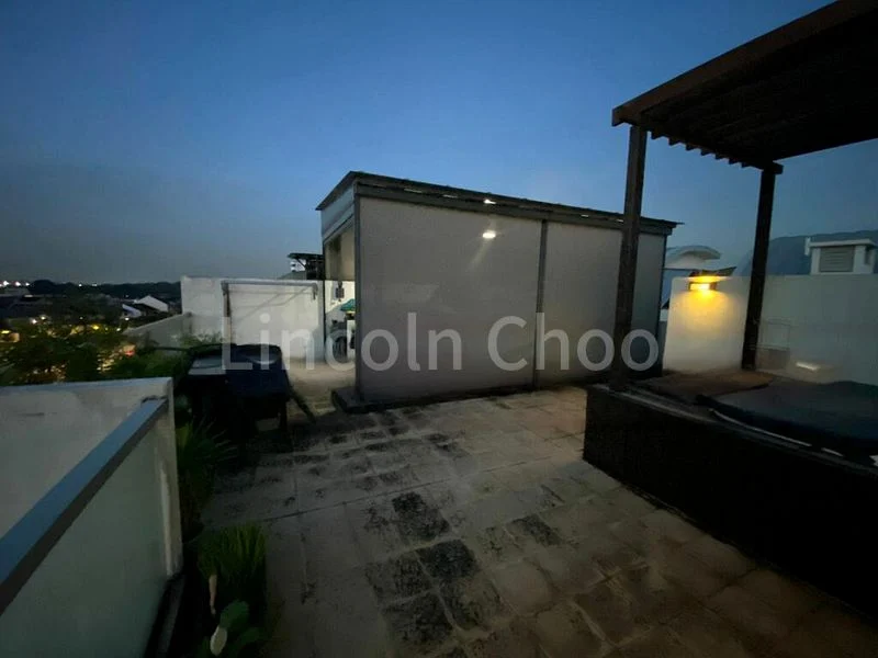 3 Bed Condo for Sale in  The Calrose - Image 18